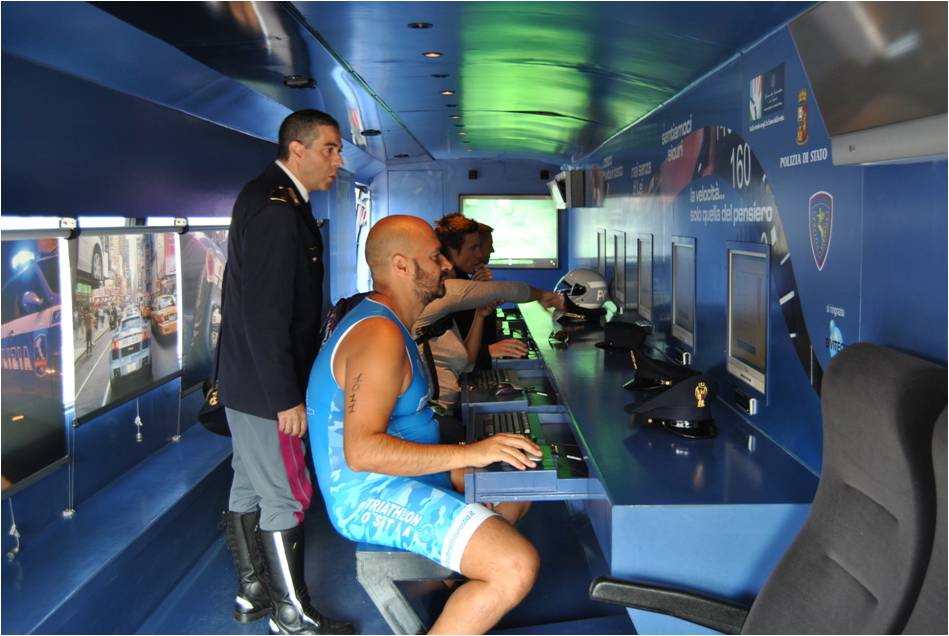Pullman azzurro a Riccione - Campionati italiani di Triathlon